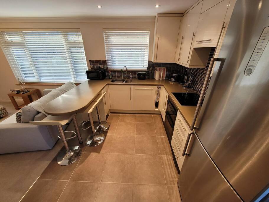 Bungalow A Few Minutes From The Sea. The Mumbles Exterior foto